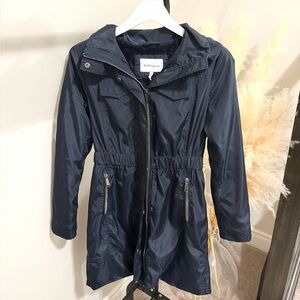 🖤 BCBGeneration Navy Hooded Utility Coat – Lightweight & Chic